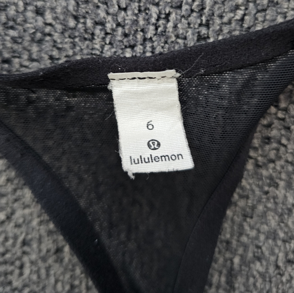 Lululemon workout bra - Picture 4 of 5